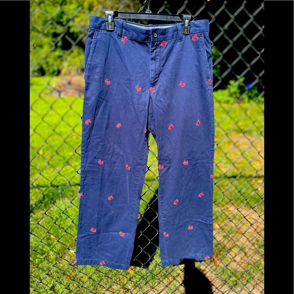 IZOD Saltwater flat-front pants in navy with embroidered crabs